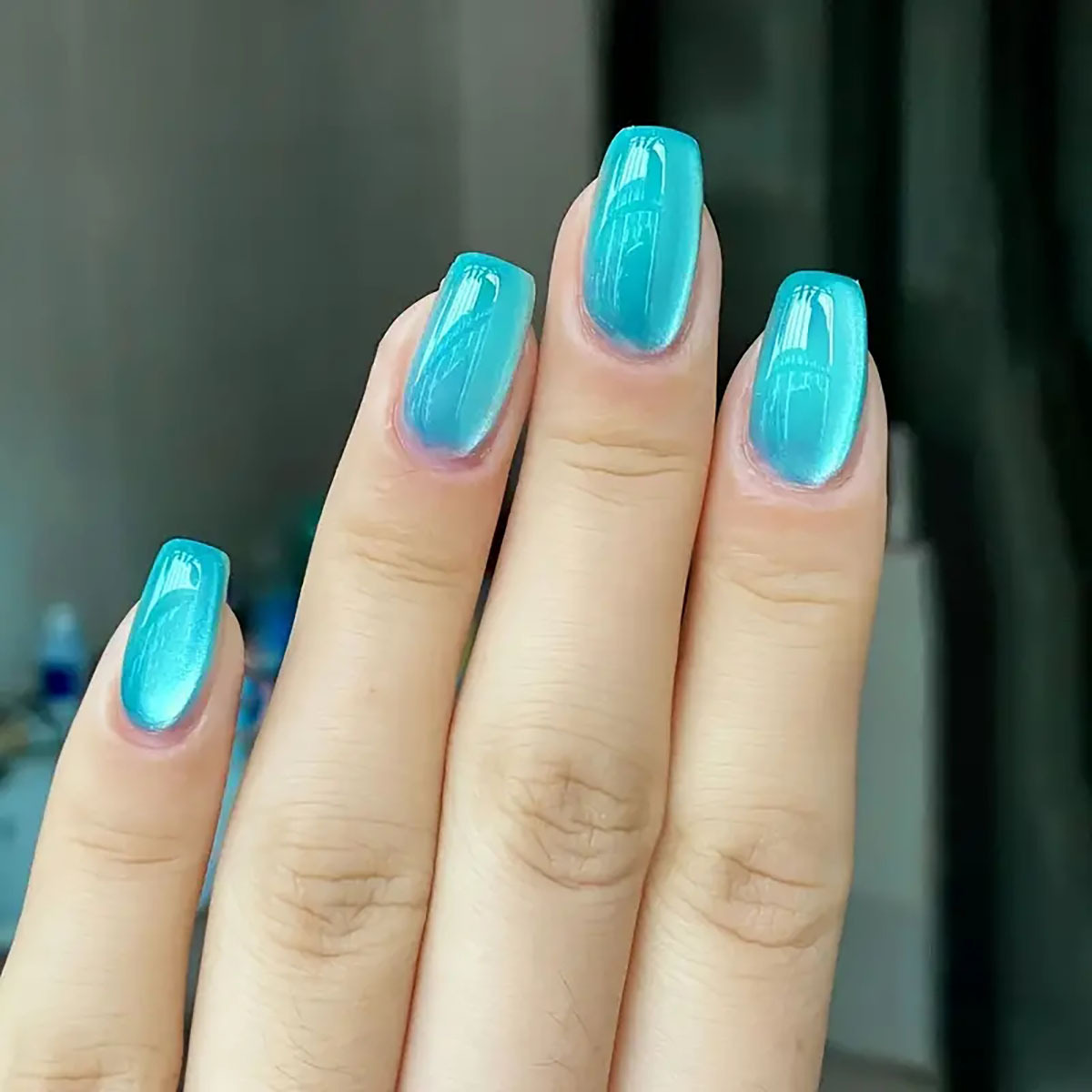 女性のための短い正方形の偽のバレエネイル,光沢のある,緑,青 - Nail Art Inspo のレビューと価格