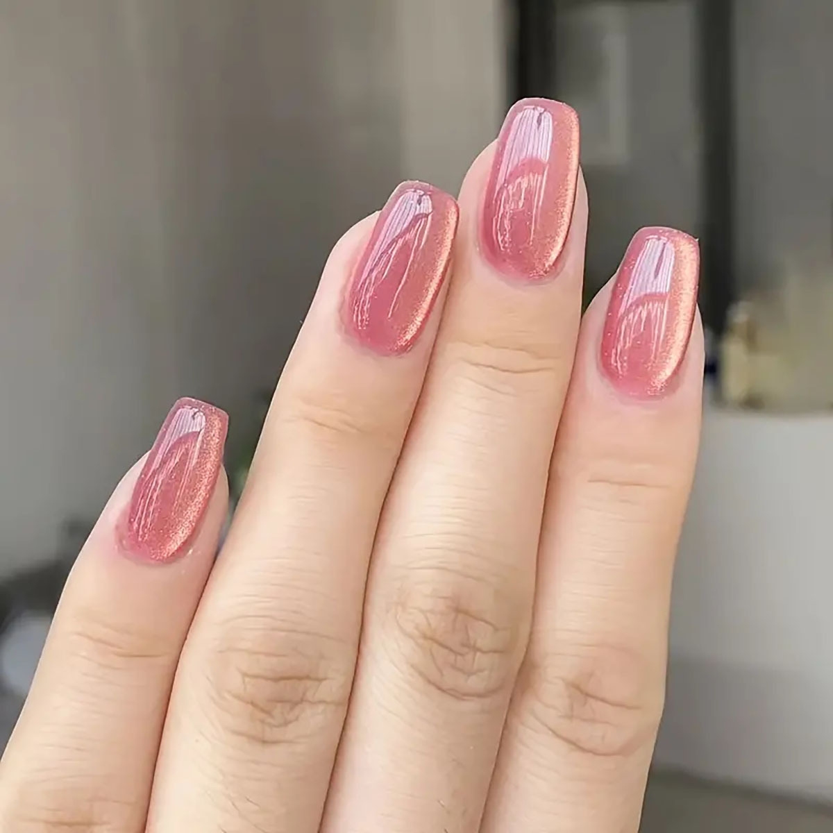 女性のための短い正方形の偽のバレエネイル,光沢のある,緑,青 - Nail Art Inspo のレビューと価格