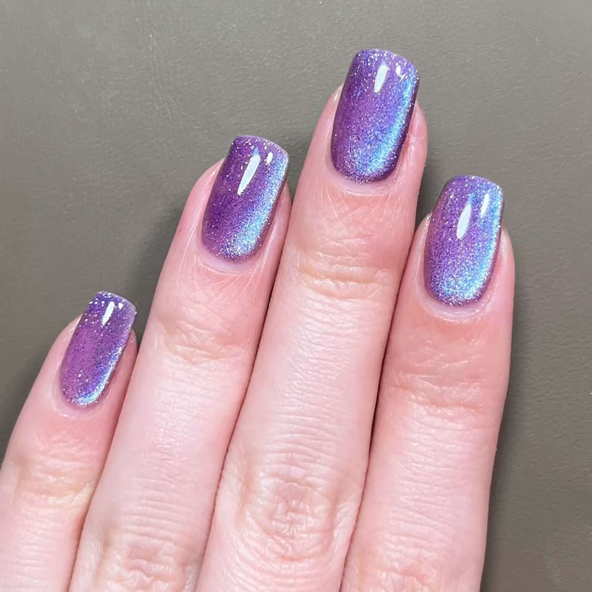 女性のための短い正方形の偽のバレエネイル,光沢のある,緑,青 - Nail Art Inspo のレビューと価格