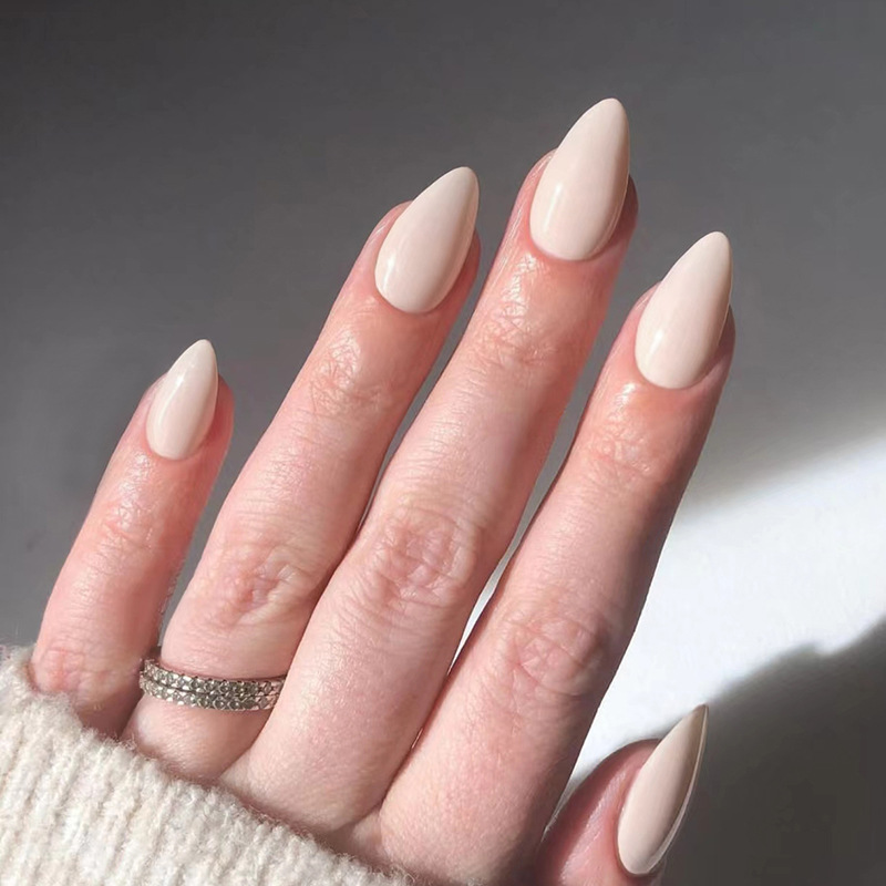 24枚入りソリッドカラーフェイクネイルセット、装着可能な赤い - Nail Art Full Color のレビューと価格