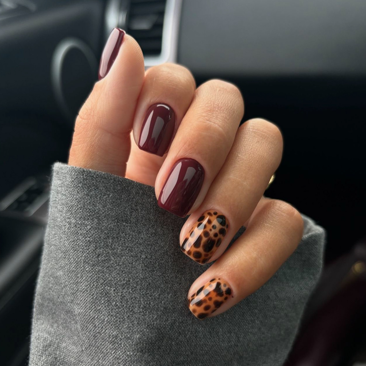 24枚入り 無地 フルカバー ネイルチップ ブラック ショー - Nail Art Full Color のレビューと価格