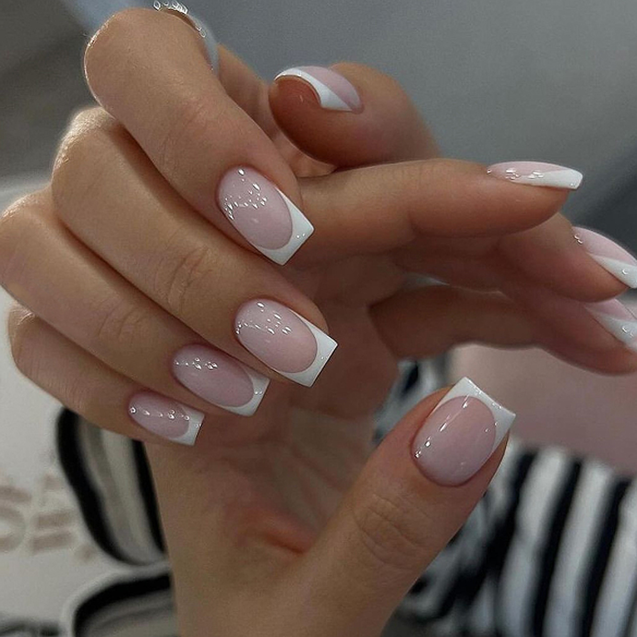 24枚入り シンプルバレエグリッター 取り外し可能ネイル ピ - Nail Art Inspo のレビューと価格